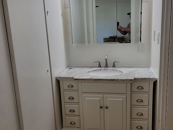 Bathroom Off master bedrrom.