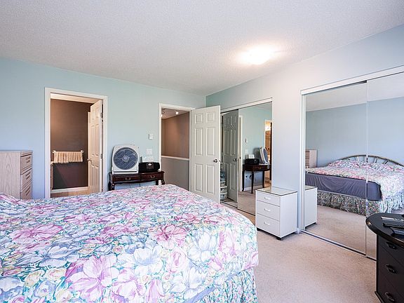 4th image of 3711 Robson Ct #28