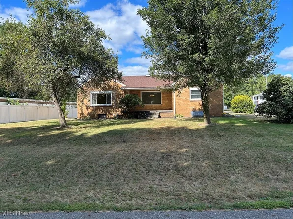 11276 East Ave, Sandyville, OH 44671