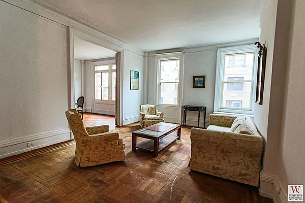 Sold by Wohlfarth & Associates Inc | media 9