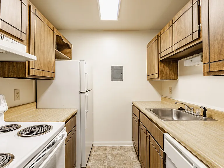 Bavarian Village Apartments — Photo 18