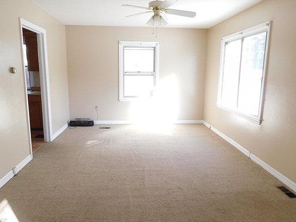3rd image of 224 Devonshire Dr