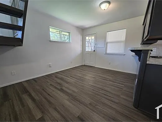 2 bed, 1220 sqft, $1,600 — Photo 3