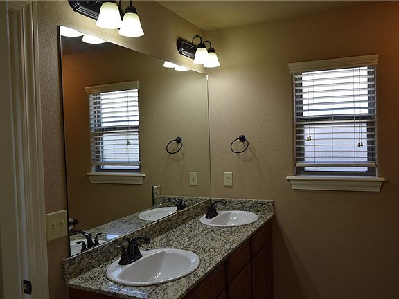 4th image of 4312 Murfield Dr