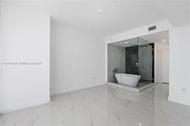 700 NE 24th St #3204 — Photo 10