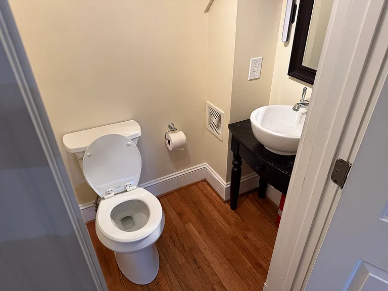 1115 Floyd Ave — Photo 47