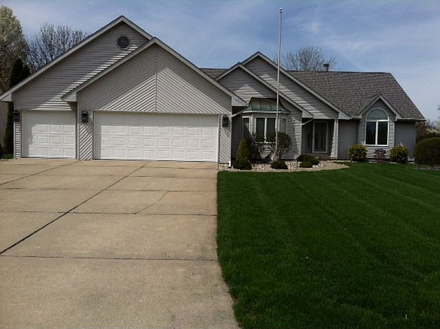 1st image of 5097 Bloss Dr