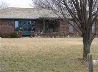 2420 S Crest St, Wichita, KS 67210