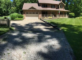 15956 Shenandoah Dr, Berlin Center, OH