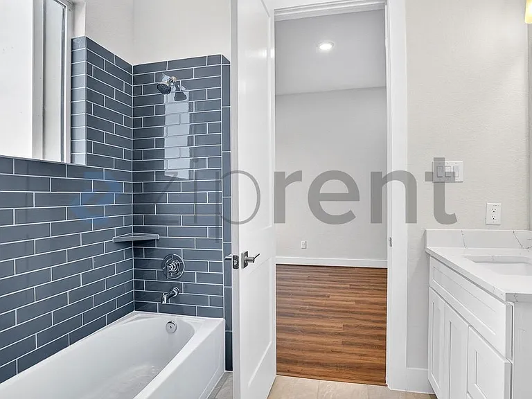 4413 Anthony Court Ln — Photo 41
