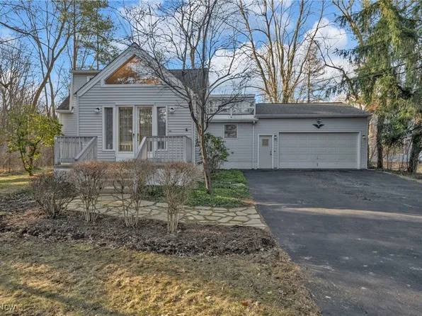 34150 Pettibone Rd, Solon, OH 44139