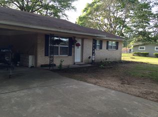 302 Ward St, Maud, TX 75567