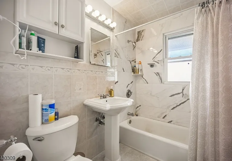 390 Morris Ave #8 — Photo 18