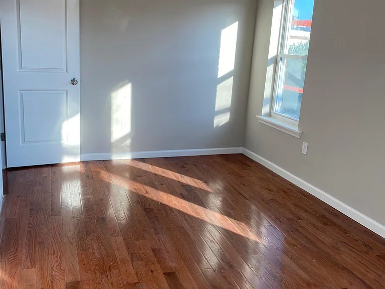 802 Christian St #3 — Photo 8