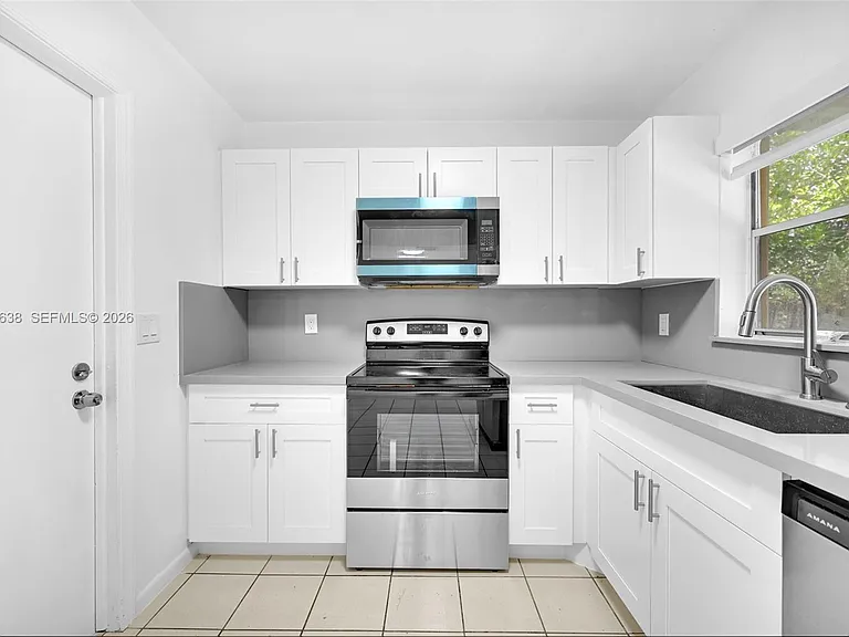 304 SW 77th Ave — Photo 15