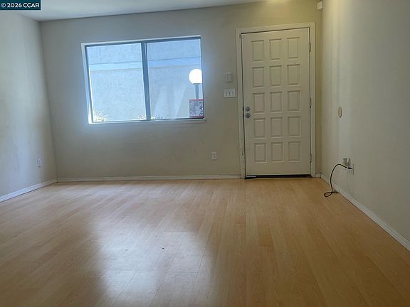 5th image of 1140 Detroit Ave APT 14