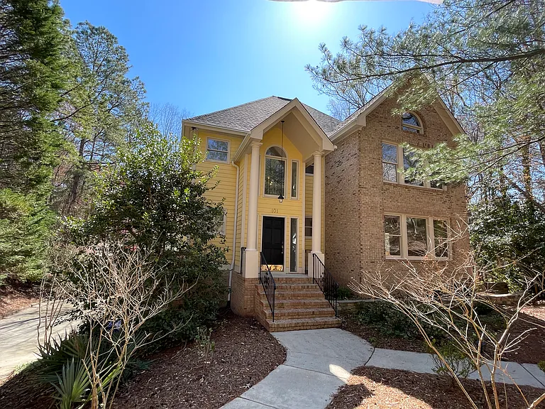 101 Songbird Ln — Photo 2