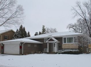 531 N Walnut St, Itasca, IL 60143