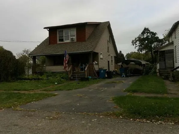 104 Lafayette Ave, Niles, OH 44446