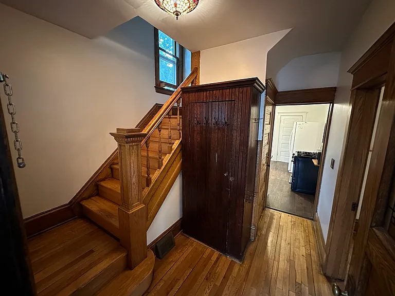 807 Blair Ave — Photo 3