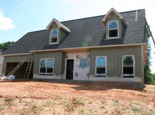 4 Easy Street, Seale, AL 36875