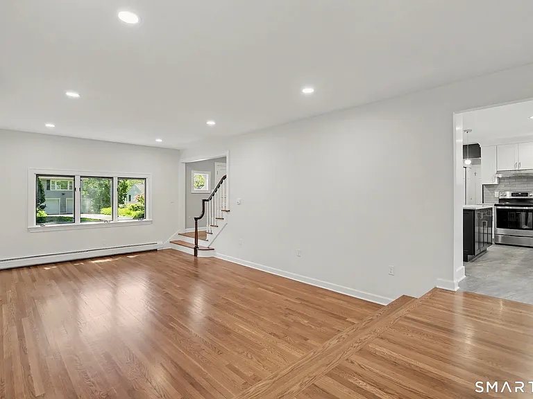 145 Casmir Dr — Photo 5