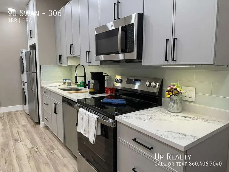 90 N Swan St #306 — Photo 48