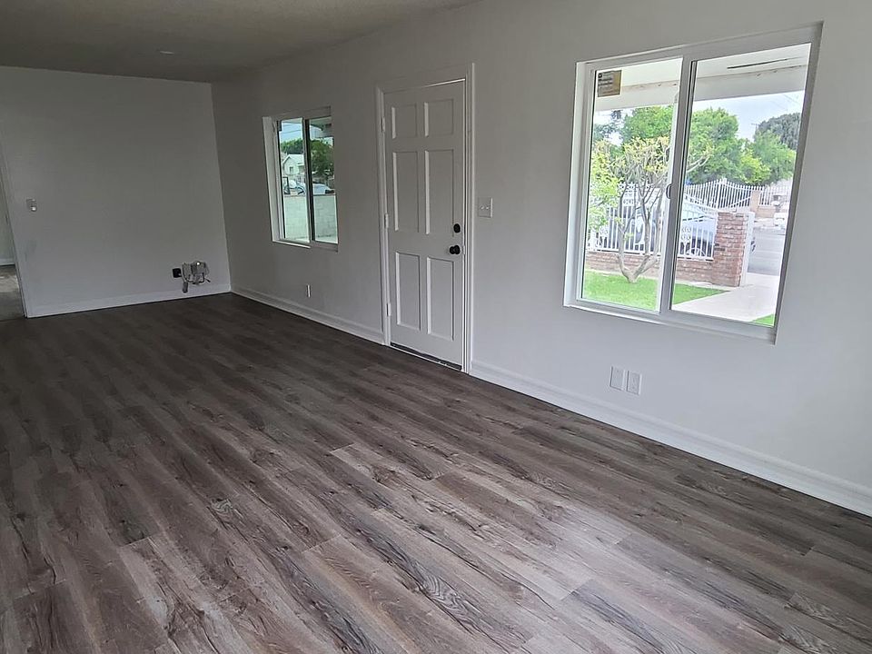 1st image of 215 S Collwood Ave