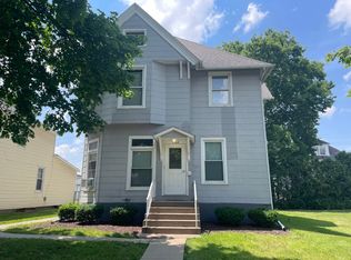 1522 Main St #5, Davenport, IA 52803