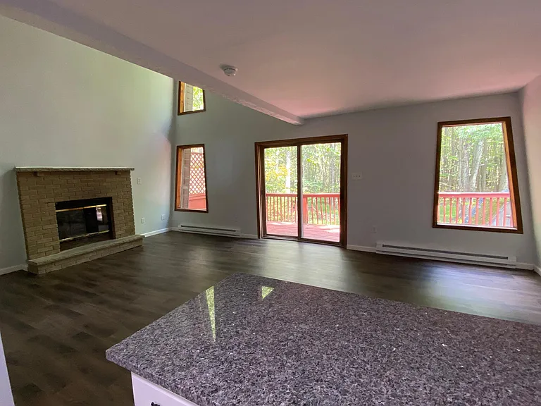 1238 Winding Way — Photo 10