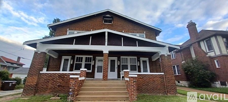 1st image of 5818 Vivian Ave Floor 1