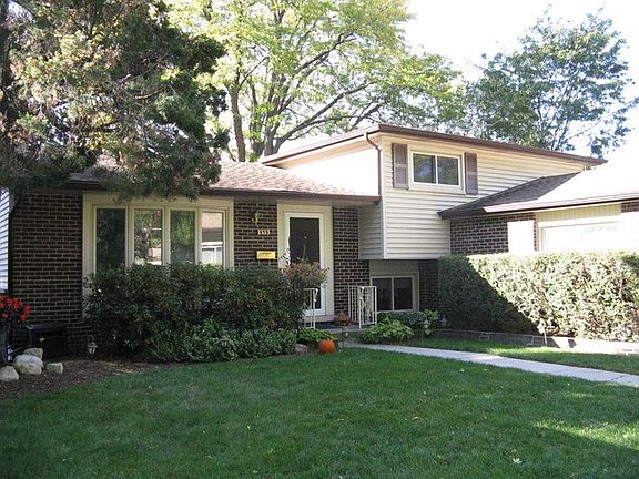 2nd image of 675 Cordial Dr