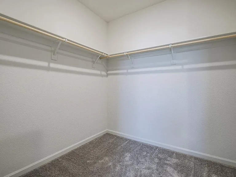 3268 Sunny Gate Ln — Photo 13