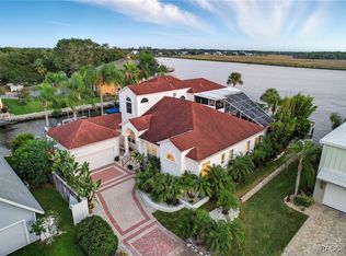 11998 W Riverhaven Dr, Homosassa, FL 34448