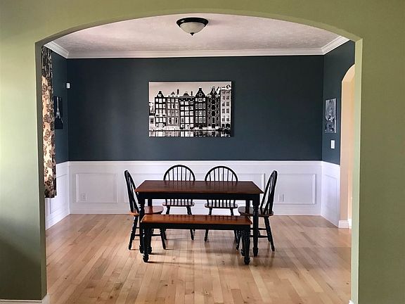 3rd image of 3546 Chateaugay Ct