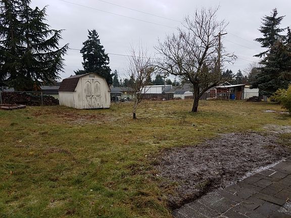 3rd image of 1304 137th St E