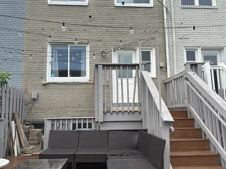 2240 16th St NE — Photo 4