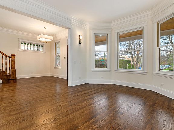 5th image of 3726 N Kedvale Ave