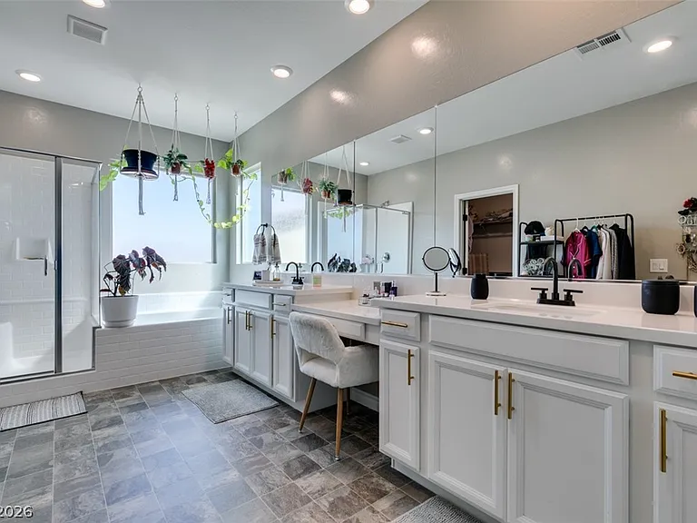 8160 Skye Desert Dr — Photo 41