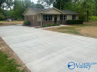 237 Wade Rd SE, Owens Cross Roads, AL 35763