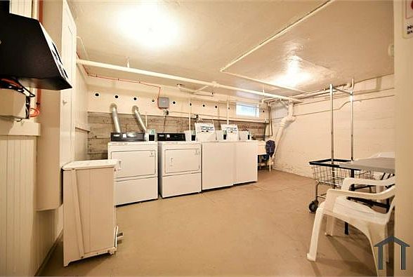 2nd image of 535 41st St