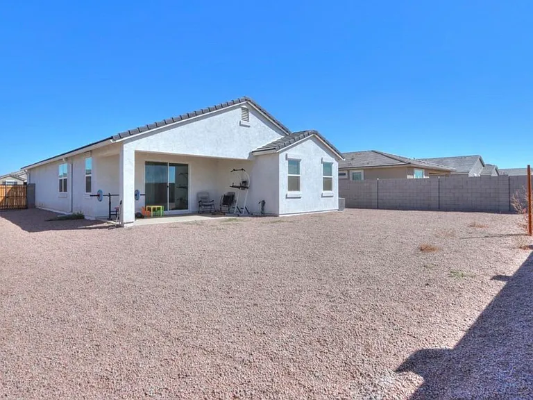 36085 W San Sisto Ave — Photo 24