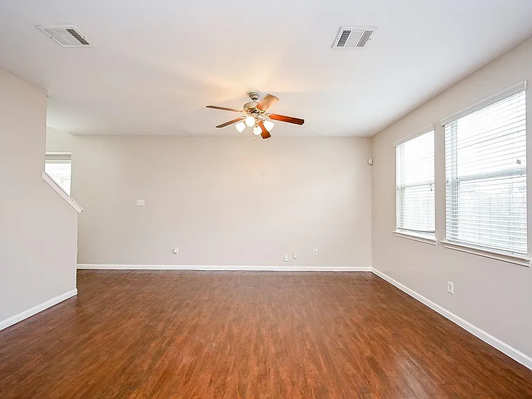6127 Yorkglen Manor Ln — Photo 12
