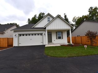 855 Oakleaf Way, Silverton, OR 97381