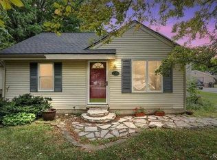 2730 Bridget Ave, Rochester Hills, MI 48307