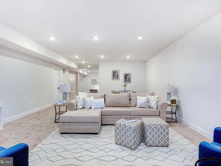 6547 Clubhouse Dr — Photo 78