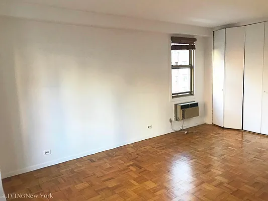 Rented by Living New York | media 12