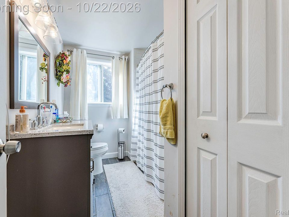 277 Manor Park Dr, photo 17