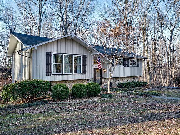 3rd image of 205 Seminole Ln