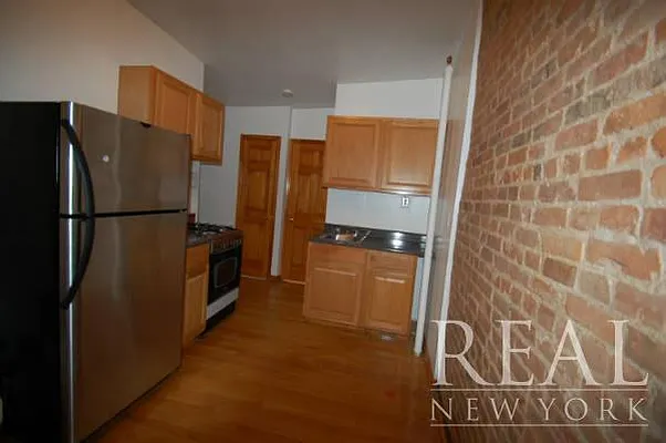 Rented by REAL New York | media 23